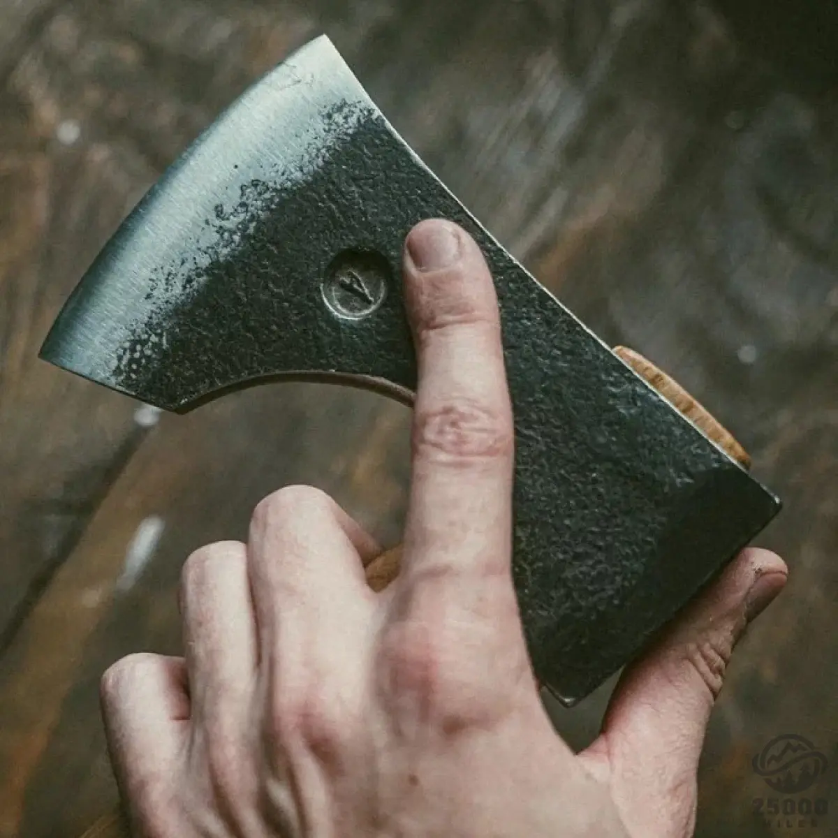 anika “leshiy” axe with leather sheath main image